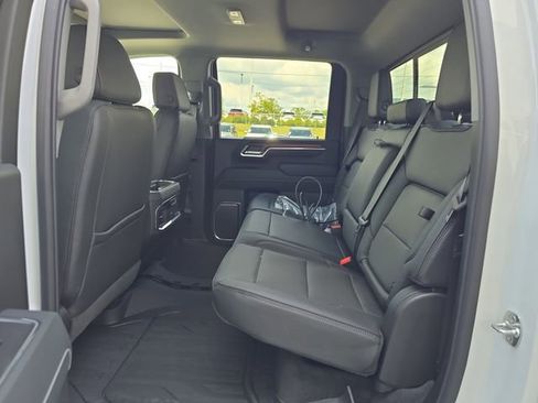 New 2025 GMC Sierra 2500 Denali w/ Denali Reserve Package image 17