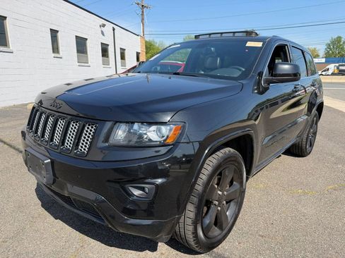 Used 2015 Jeep Grand Cherokee Altitude image 9