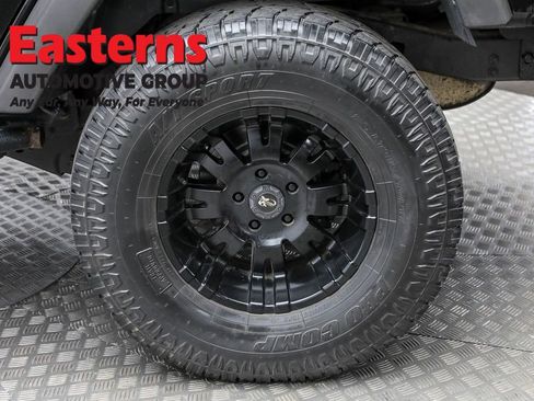 Used 2017 Jeep Wrangler Unlimited Sport w/ Quick Order Package 24S image 8