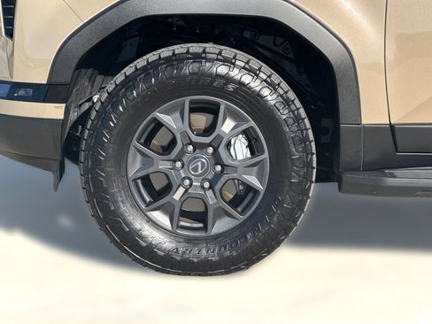 Certified 2024 Lexus GX 550 image 13