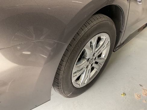 Used 2021 Toyota Sienna Platinum FWD image 18