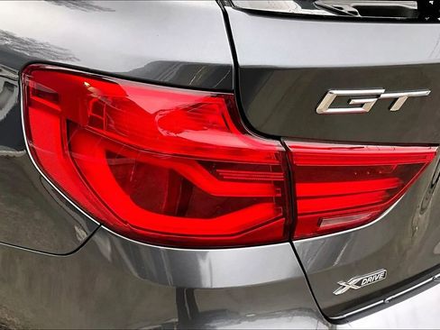 Used 2018 BMW 330i Gran Turismo xDrive image 30