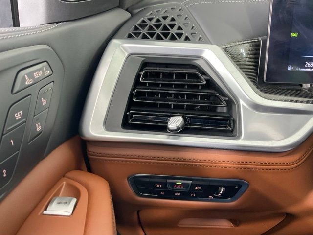 Used 2023 BMW X7 M60i w/ Executive Package AWD/4WD image 22