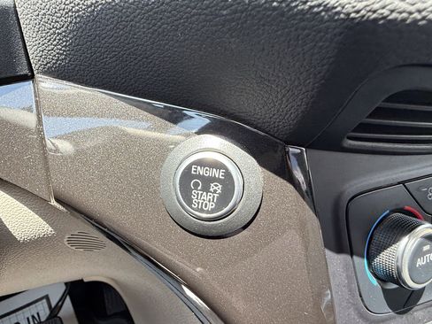 Used 2017 Ford Escape Titanium AWD/4WD image 6