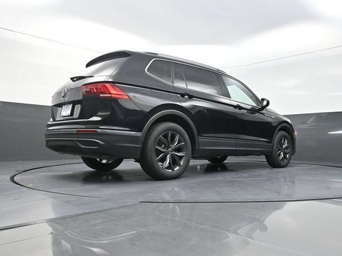 Used 2023 Volkswagen Tiguan SE FWD image 38