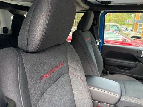 New 2025 Jeep Wrangler Unlimited Rubicon w/ Technology Group image 35