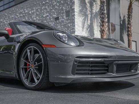 Used 2020 Porsche 911 Carrera 4S image 11