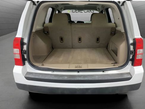 Used 2015 Jeep Patriot Sport FWD image 19