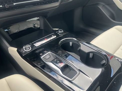 New 2025 Audi A6 e-tron Premium Plus image 22