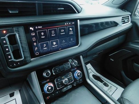 Used 2023 GMC Yukon Denali image 30