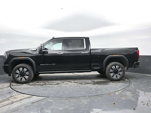 New 2026 GMC Sierra 2500 Denali w/ Denali Reserve Package image 4