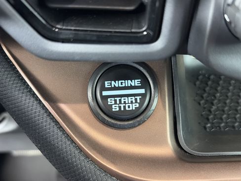Used 2023 Ford Bronco Sport Outer Banks w/ Tech Package AWD/4WD image 33