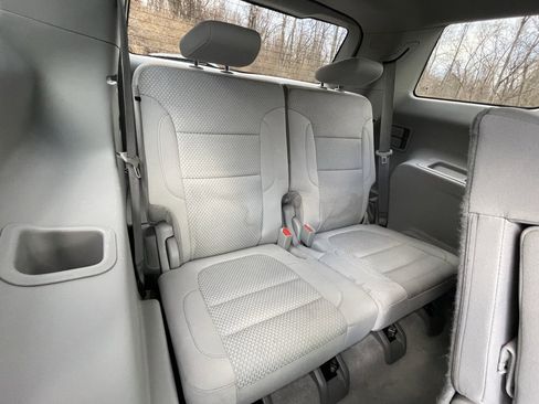 Used 2021 GMC Acadia SLE w/ Driver Convenience Package image 18