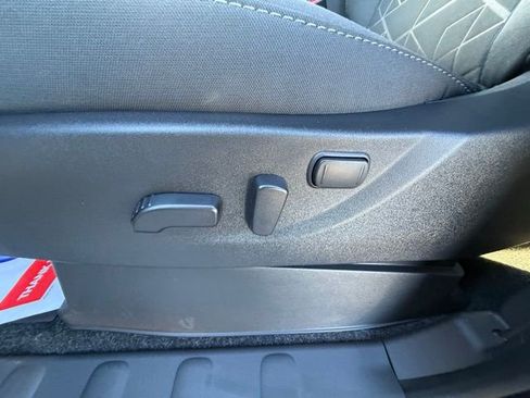 New 2026 Nissan Frontier SV w/ SV Convenience Package image 13