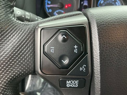 Used 2021 Toyota Tacoma TRD Off-Road image 14