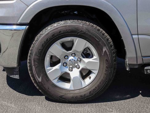 Used 2025 RAM 1500 Big Horn AWD/4WD image 9