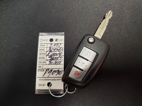 Used 2021 Nissan Rogue Sport S image 31