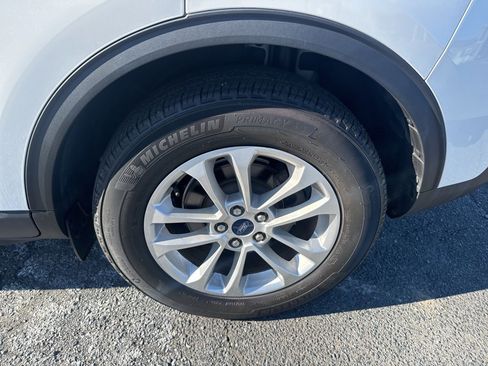 Used 2022 Ford Escape SE w/ Convenience Package image 9