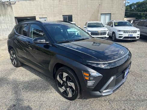 Certified 2024 Hyundai Kona Limited AWD/4WD image 9