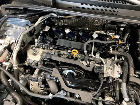 Used 2025 Toyota Corolla LE FWD image 34