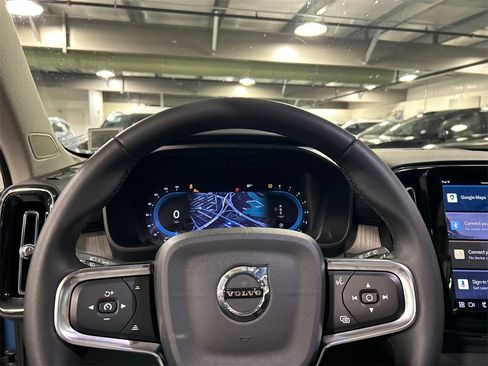 Certified 2024 Volvo XC40 B5 Plus w/ Protection Package Premier image 12