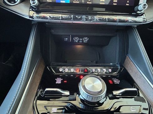 Used 2024 Jeep Grand Wagoneer Series I image 56