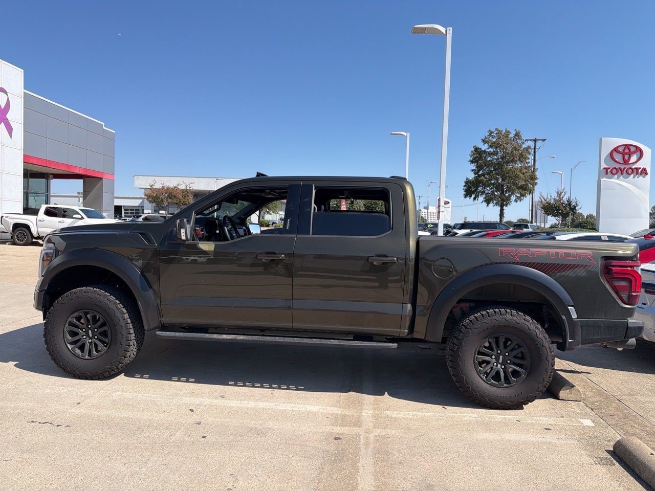 Used 2026 Ford F150 Raptor AWD/4WD image 7