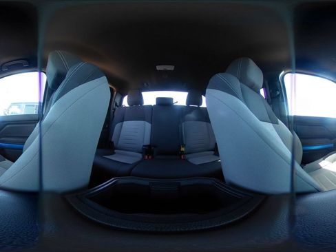 Used 2025 Toyota Tacoma TRD Off-Road AWD/4WD image 39