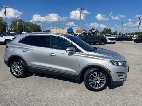 Used 2018 Lincoln MKC Reserve w/ Lincoln MKC Climate Package FWD image 2