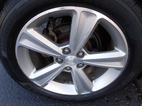Used 2012 Chevrolet Cruze LT FWD image 25