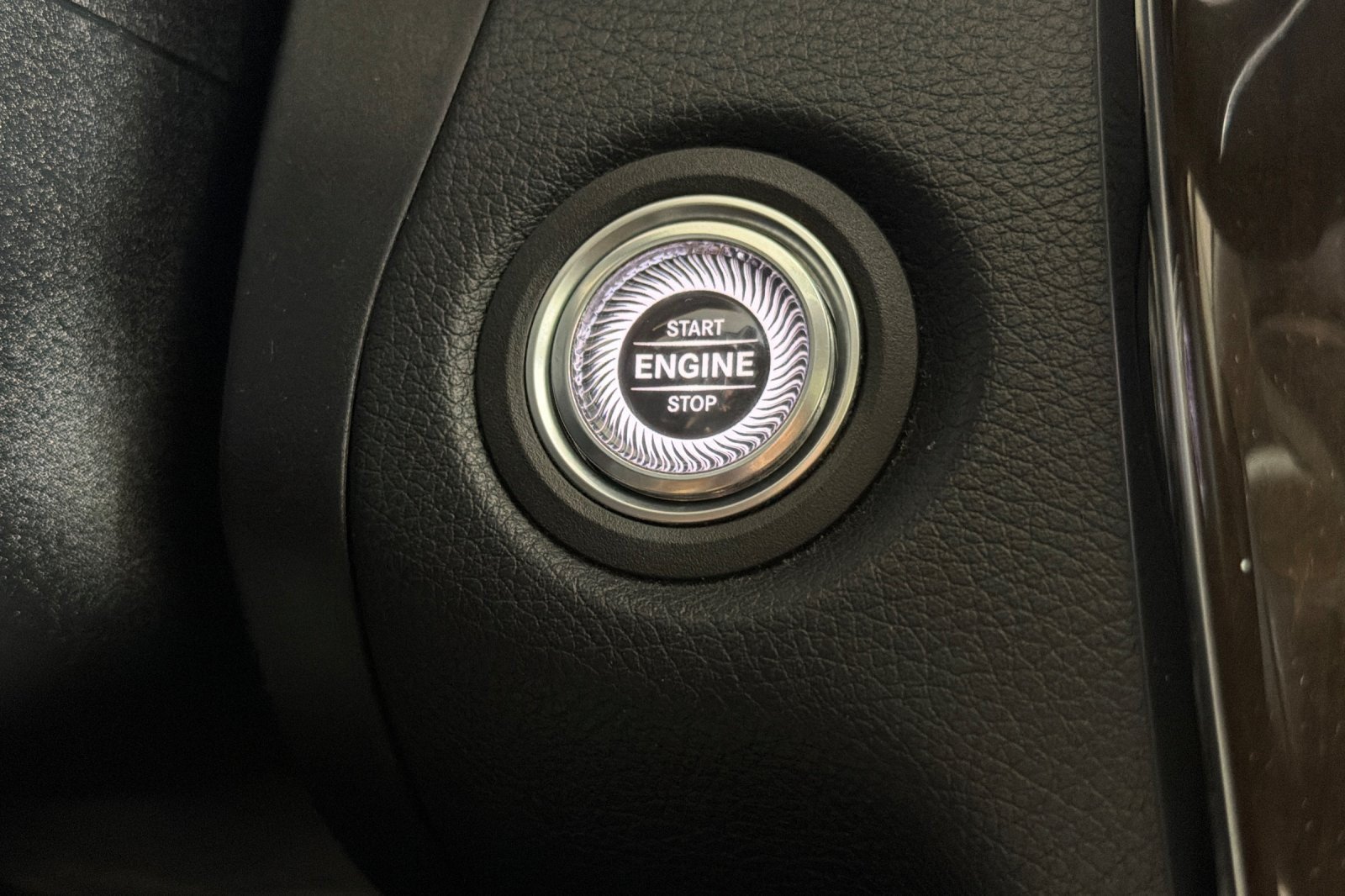 Used 2019 Mercedes-Benz C 300 Sedan image 20