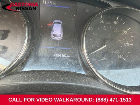 Used 2020 Nissan Rogue Sport S FWD image 3