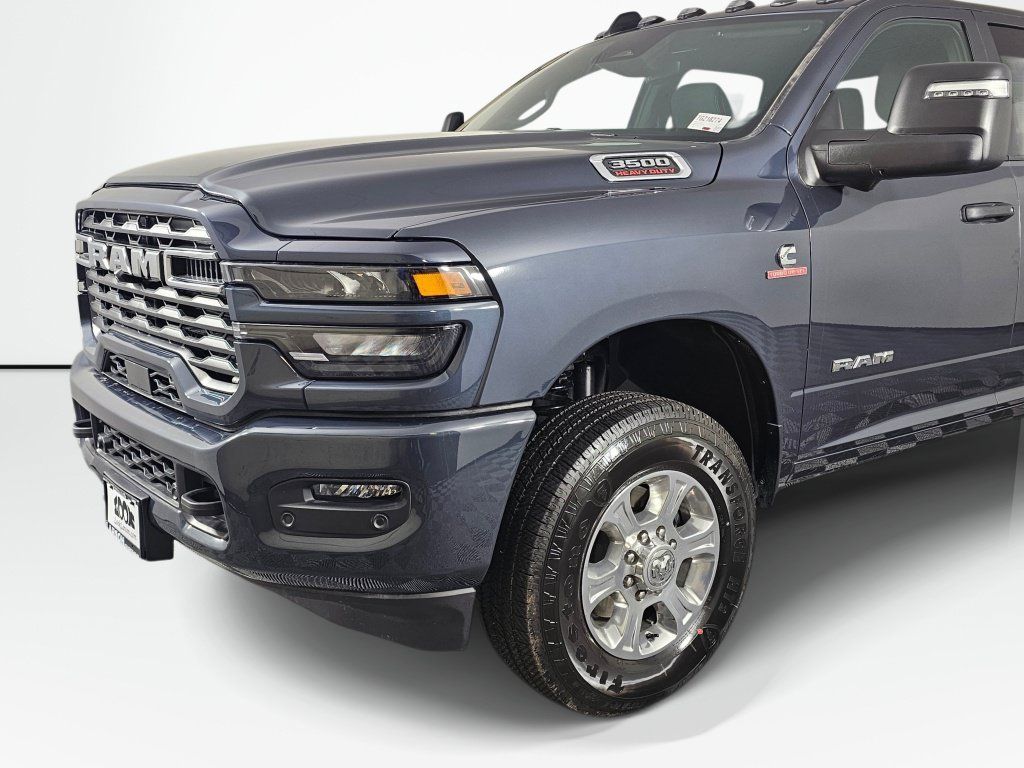New 2026 RAM 3500 Big Horn AWD/4WD image 13
