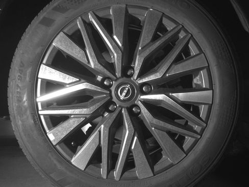 Used 2025 Nissan Altima 2.5 SV FWD image 15