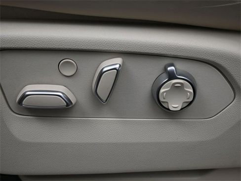 Used 2025 Cadillac Escalade Sport Platinum image 33