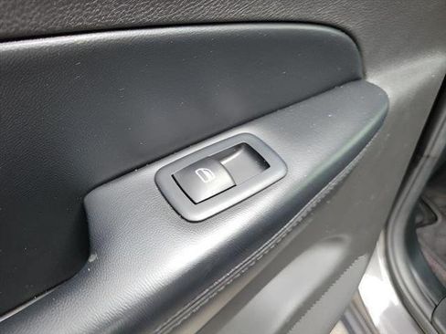 Used 2018 Jeep Grand Cherokee Altitude RWD image 21