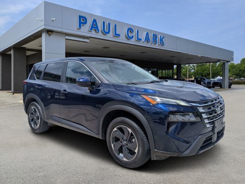 Used 2024 Nissan Rogue SV AWD/4WD image 1