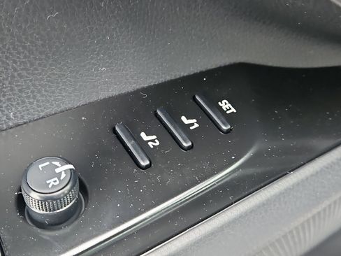 New 2026 Toyota Camry Hybrid AWD/4WD image 16