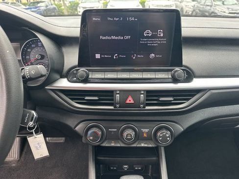 Certified 2023 Kia Forte LXS w/ LXS Technology Package FWD image 19