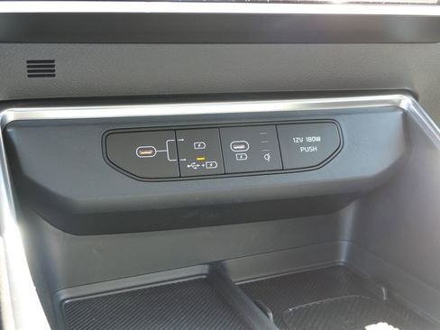 New 2025 Kia Carnival SX Prestige image 20