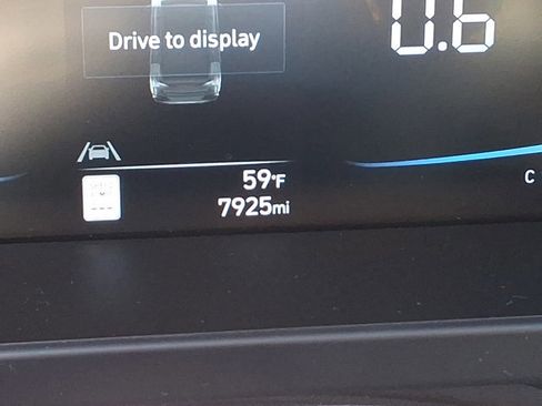 Certified 2025 Hyundai Elantra Sport image 19