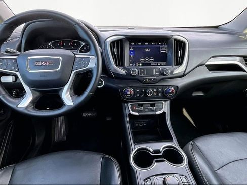 Used 2024 GMC Terrain SLT image 7
