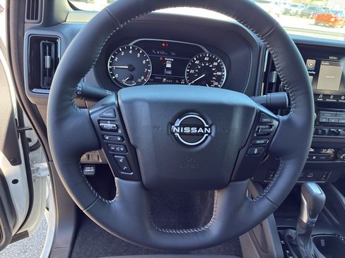 New 2026 Nissan Frontier SV AWD/4WD image 17