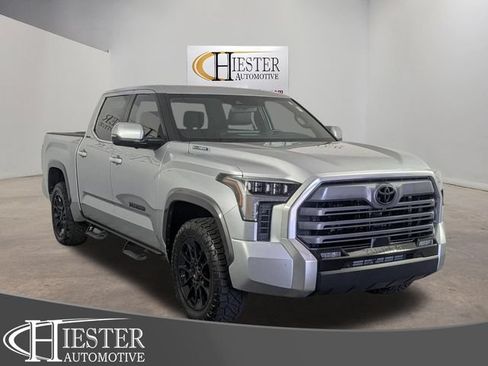 Used 2025 Toyota Tundra Limited AWD/4WD image 1