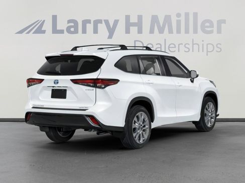 New 2026 Toyota Highlander Limited image 5
