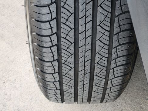 Used 2024 Land Rover Discovery Sport S image 12