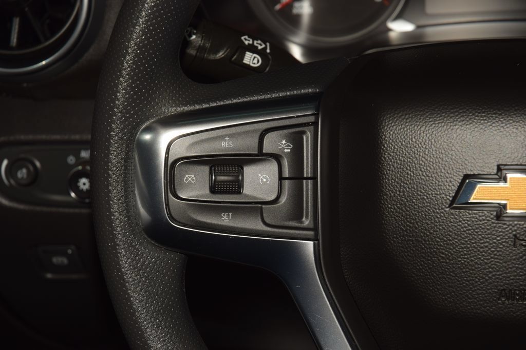 Used 2024 Chevrolet Blazer LT w/ Convenience Package FWD image 39