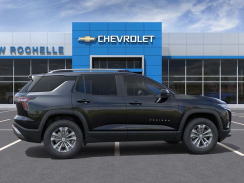 Used 2026 Chevrolet Equinox LT w/ Convenience Package II AWD/4WD image 5