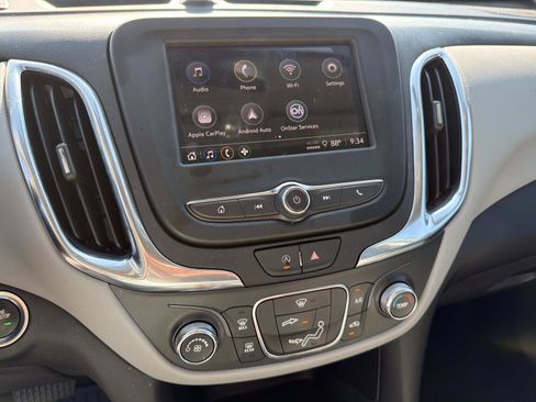 Certified 2022 Chevrolet Equinox LS w/ LS Convenience Package FWD image 17