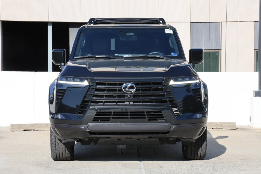 Used 2024 Lexus GX 550 w/ Accessory Package (Z1) AWD/4WD image 3